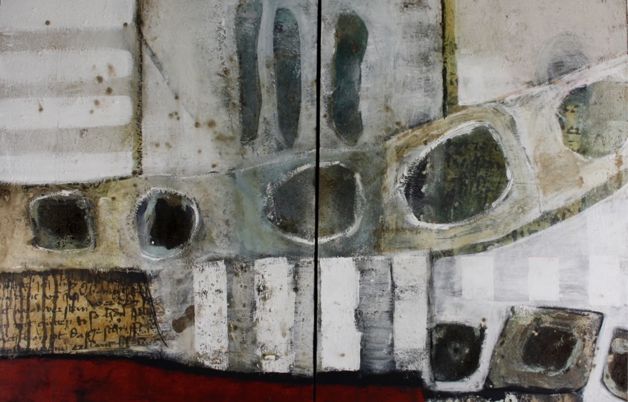 Zweiteilige Strukturarbeit mit organischen Formen und rotem Akzent
